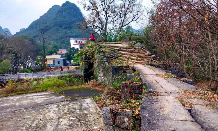 南边山乡新领导引领走向新时代的领航者之路